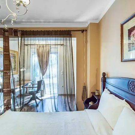 Pandora Villa *