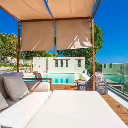 Villa Pandora
